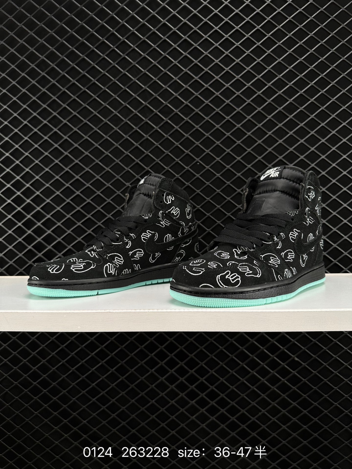 Nike Air Jordan 1 Retro High OG”Black/White“